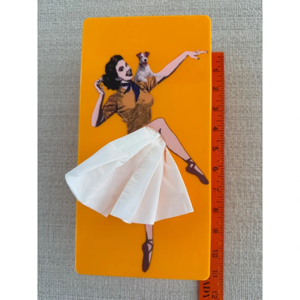 Flying Skirt Tissue Box Cover‎ 